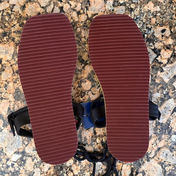 FARM RIO Black Banana Beaded Flat Sandals - Picture 7 of 8